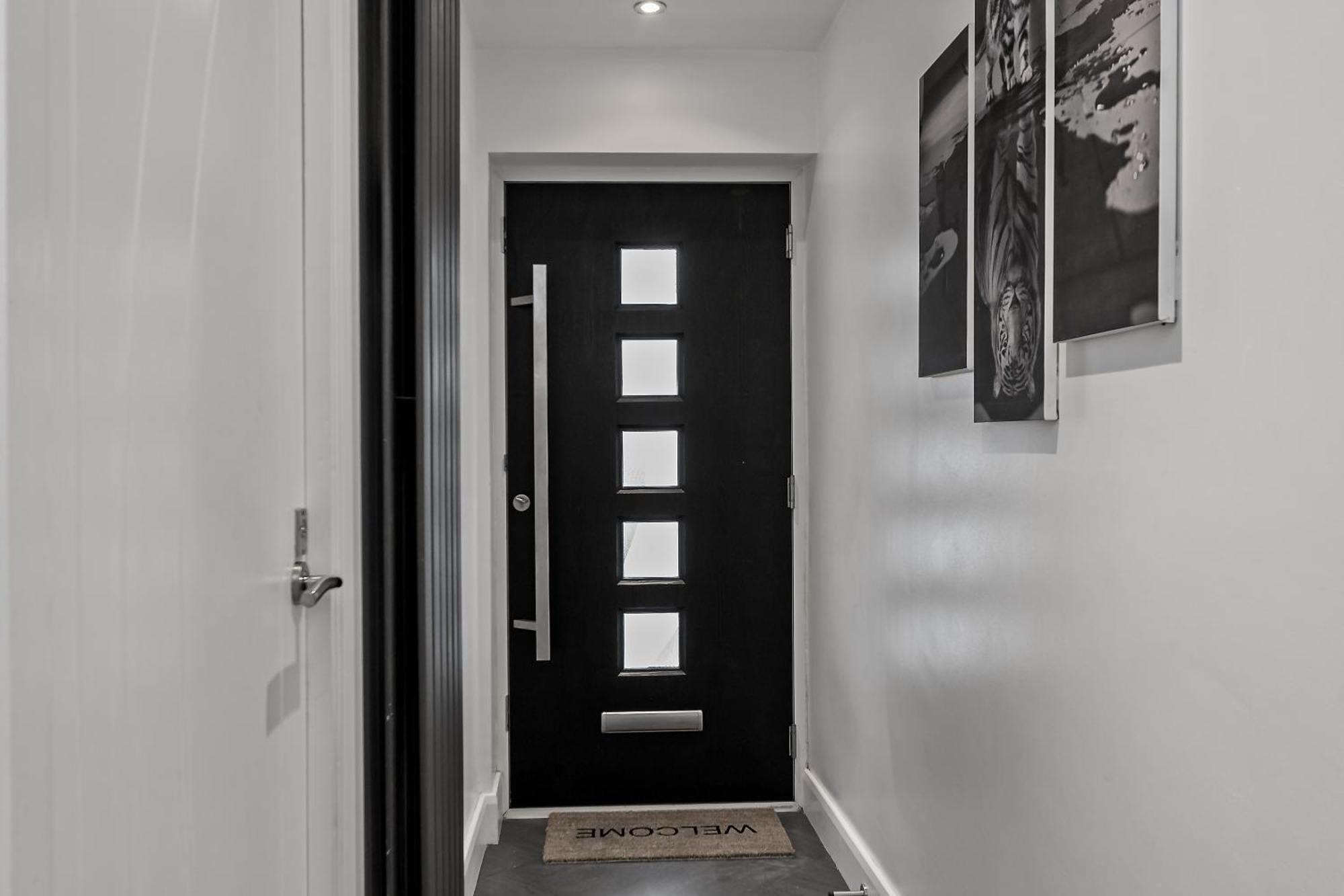Contractors Dream~pool Table~close To Luton Airport~three Double Bedrooms Holiday home Luton (Bedfordshire)