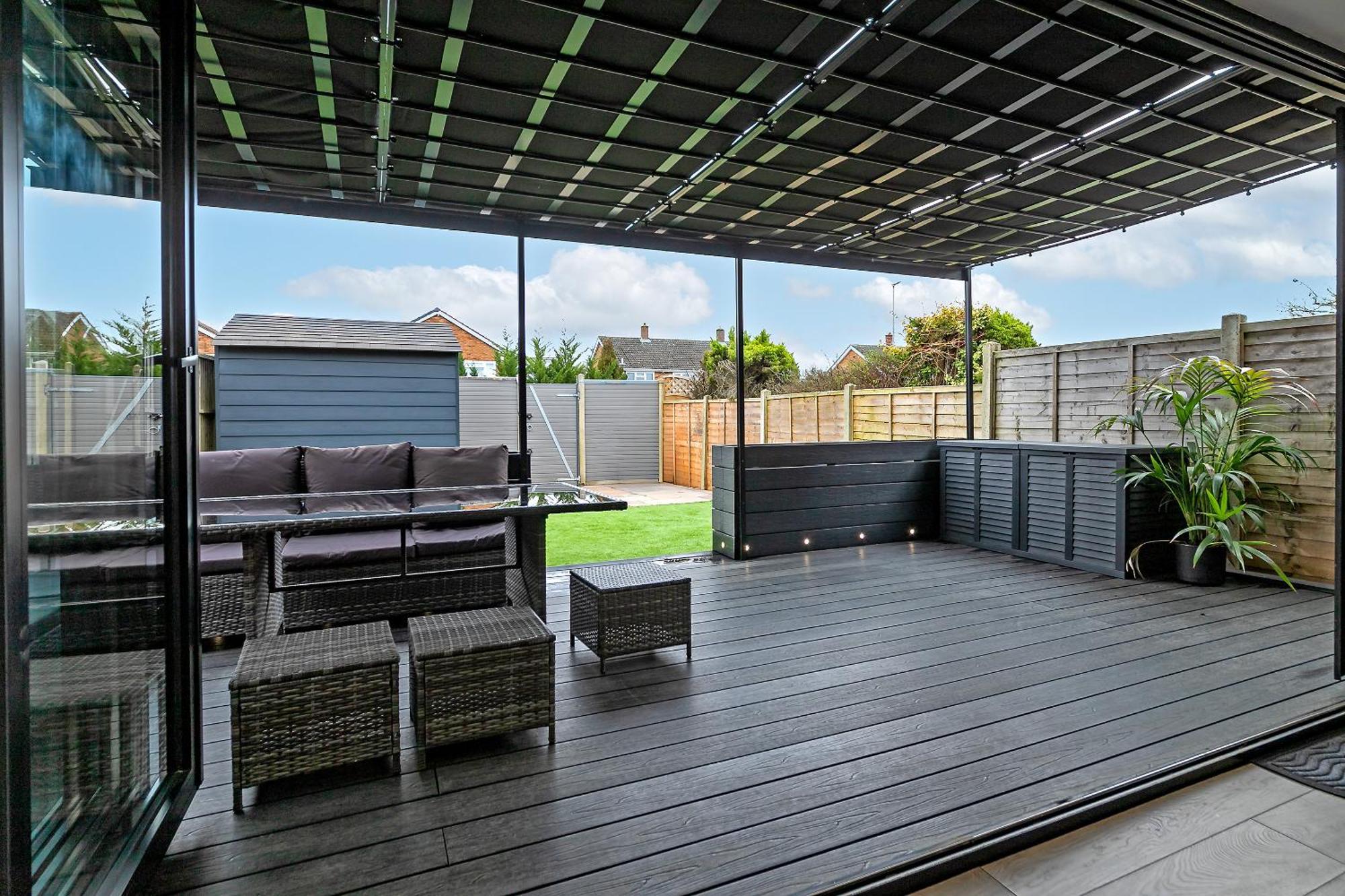 Holiday home Contractors Dream~pool Table~close To Luton Airport~three Double Bedrooms Luton (Bedfordshire)